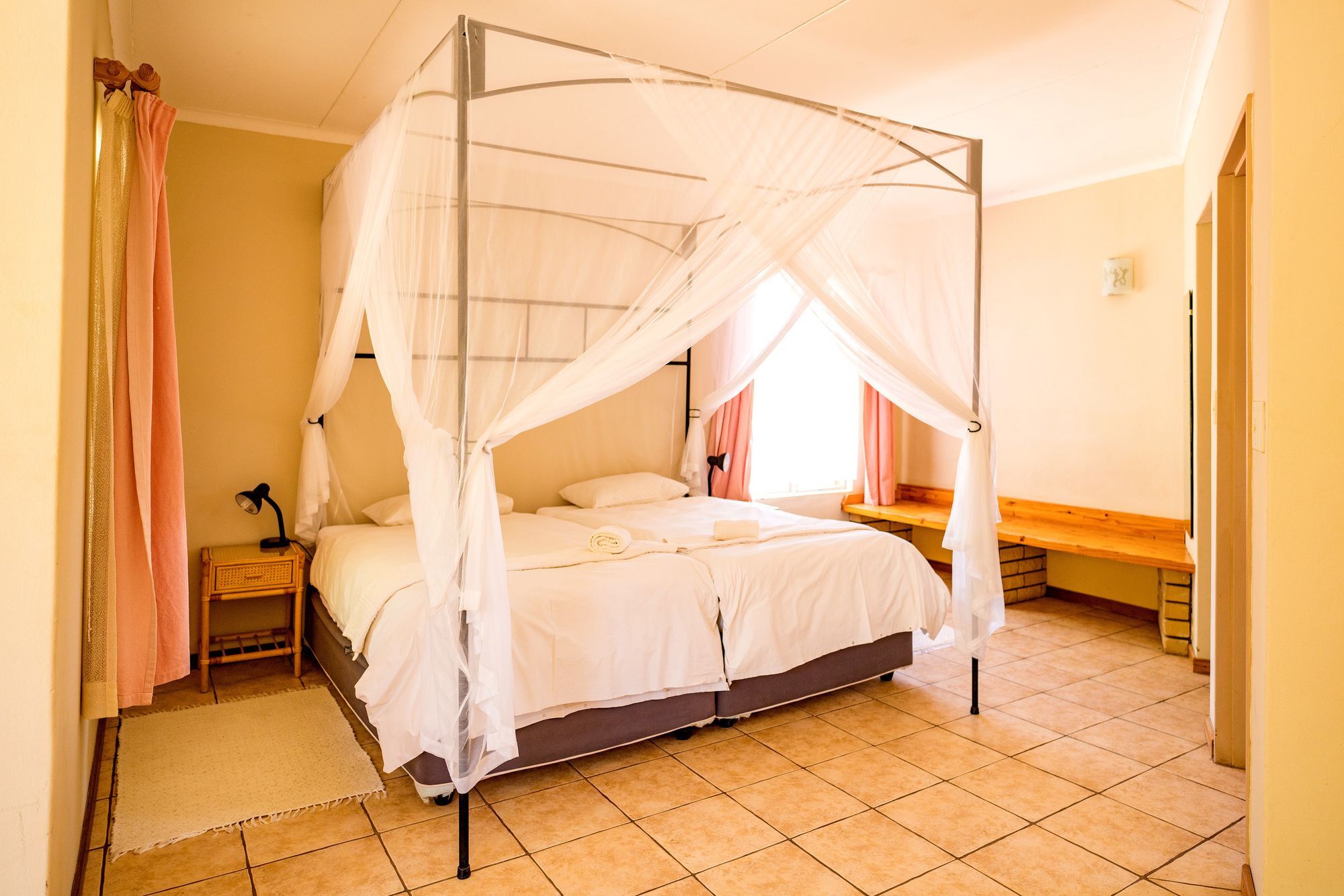 Ondekaremba Lodge Windhoek Ngoại thất bức ảnh